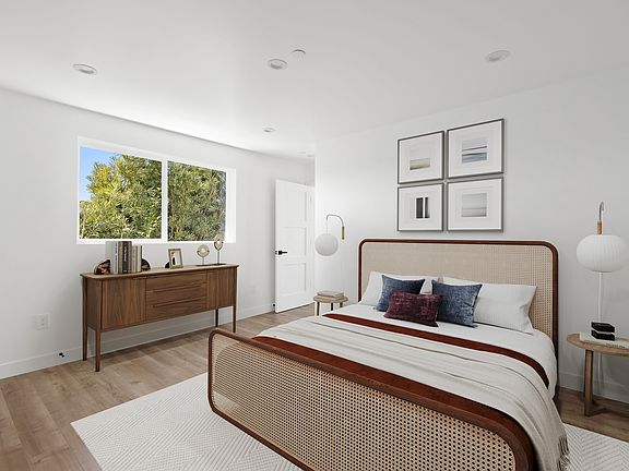 5th image of 8426 Loyola Blvd #2