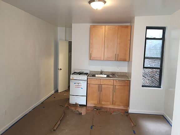 3rd image of 305 W 116th St APT 5A