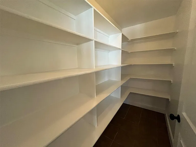 3826 Hyde Park Dr — Photo 15