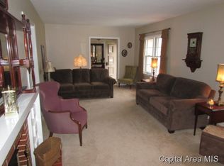 406 W Loud St, Virden, IL 62690