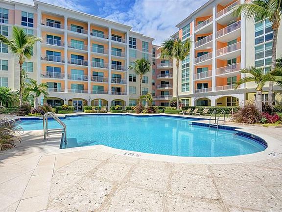 3rd image of 804 E Windward Way APT 622