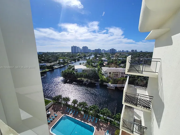 401 Golden Isles Dr #1114 — Photo 37