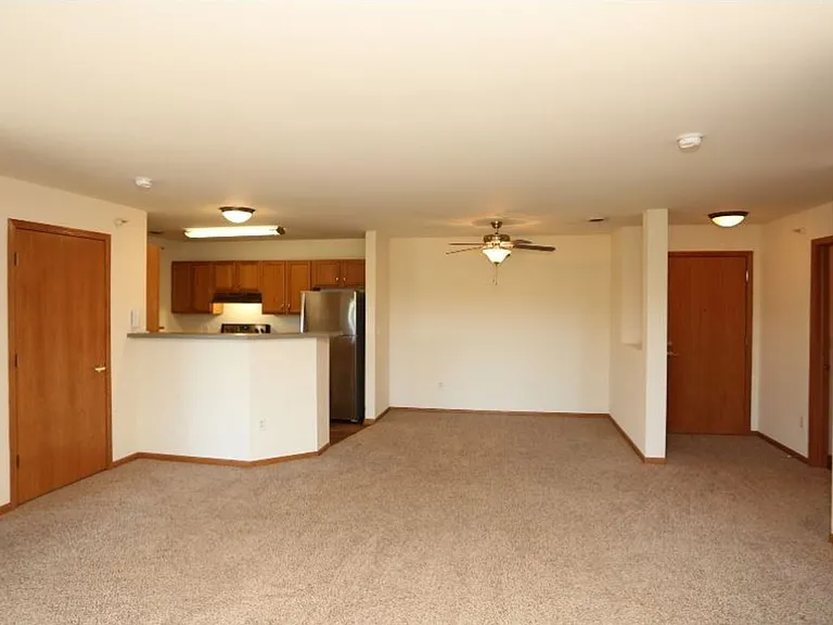 Door Creek Apartments — Photo 34