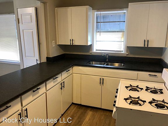 4th image of 1716 West Cir #A