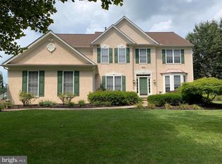 841 Topaz Dr, West Chester, PA 19382