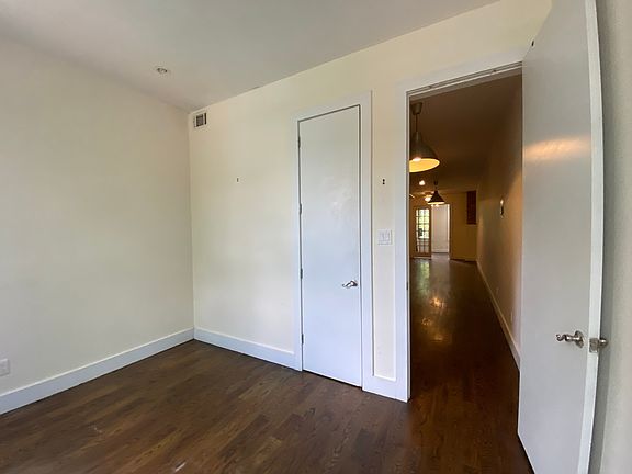 2nd image of 171 Stanhope St APT 2R