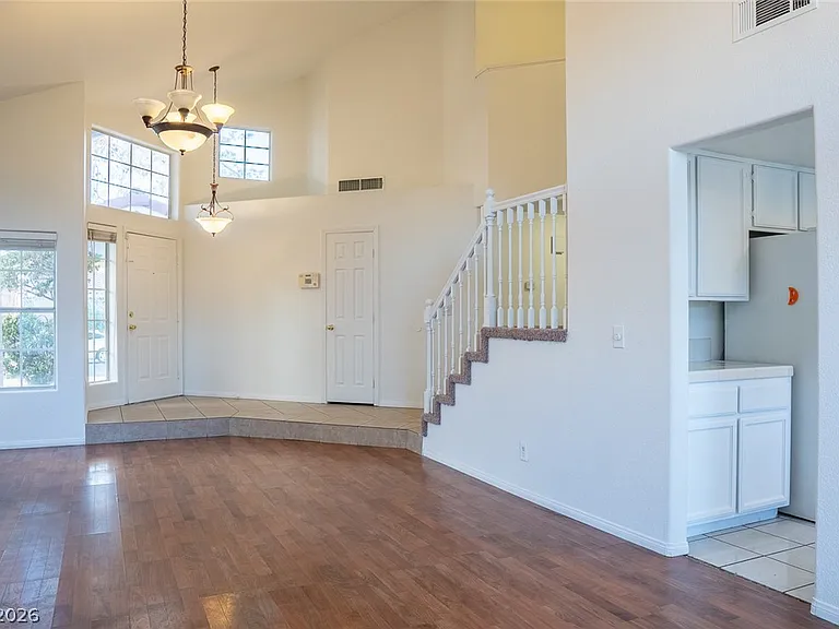 7608 Botany Bay Dr — Photo 4
