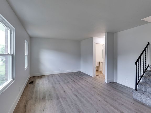 2nd image of 634 N 5th St