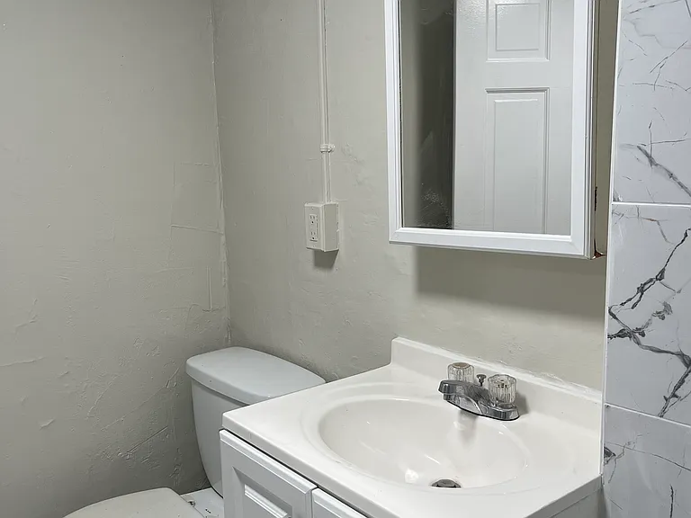 803 Saint Paul St #BF — Photo 11