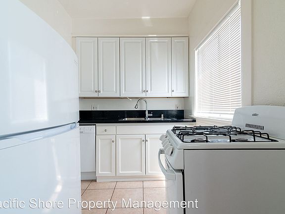 5th image of 1435 Alvarado Ter #308