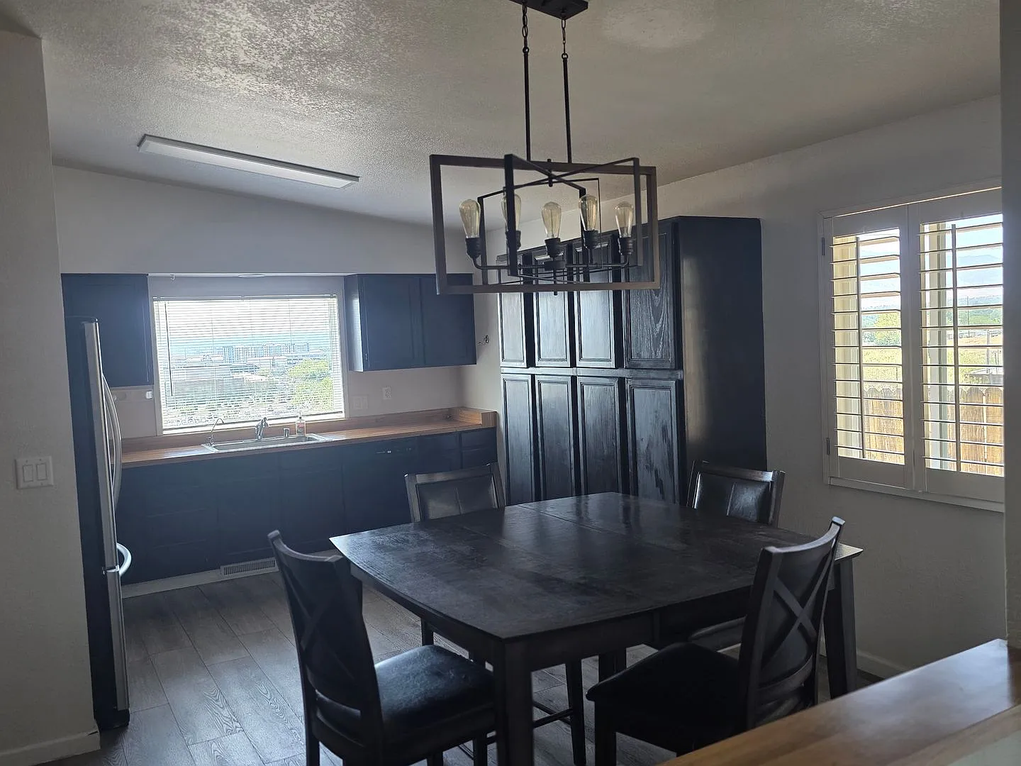 Great family homes with Downtown Reno Views close to UNR — Photo 4