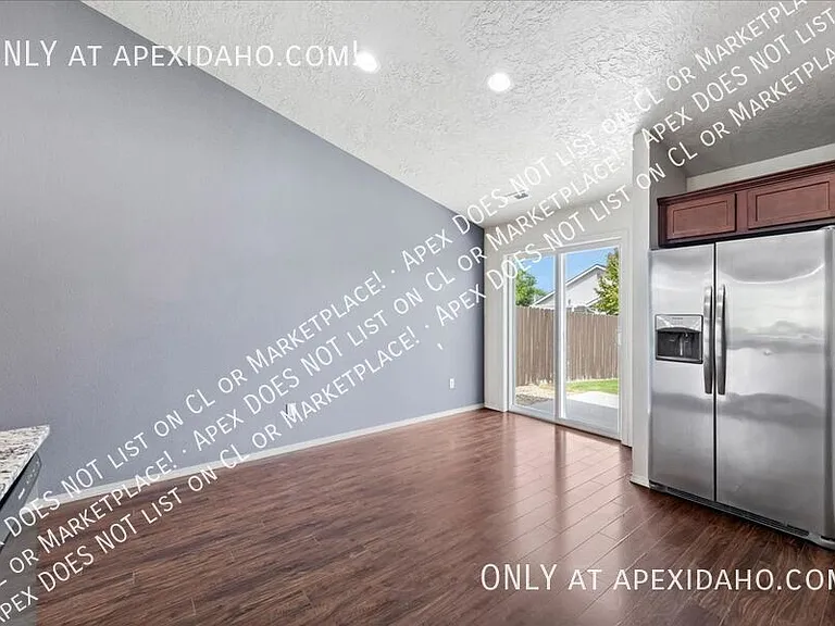 3480 S Avondale Ave — Photo 15