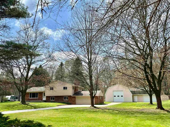 7979 Reese Rd, Clarkston, MI 48348