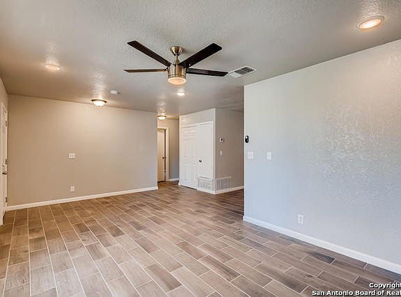 3rd image of 9406 Bear Creek Dr