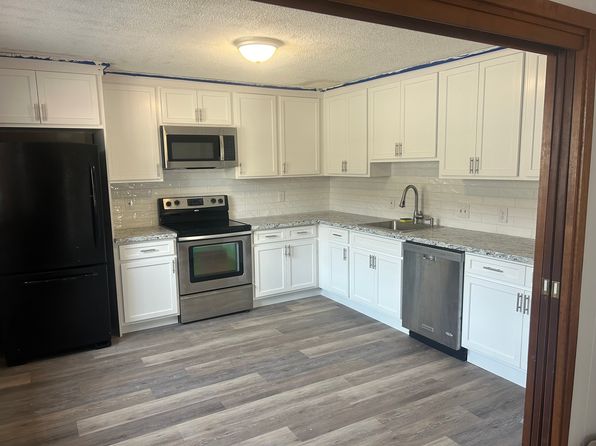 137 Lake St #2