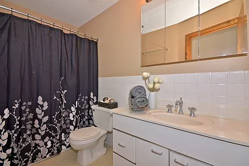 4351 Parklawn Ave #207 — Photo 9