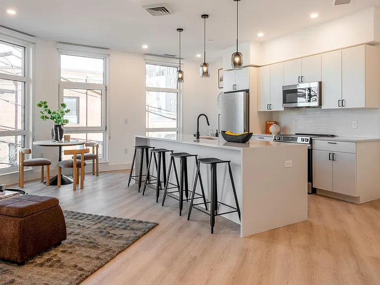 Verge Residences — Photo 35