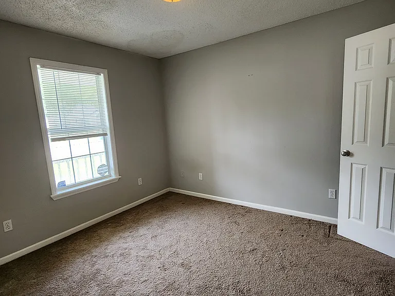 4126 Sedgwyck Ln — Photo 5