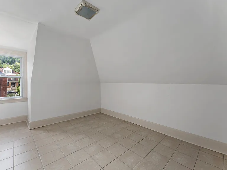 901 Highview St #1 — Photo 23