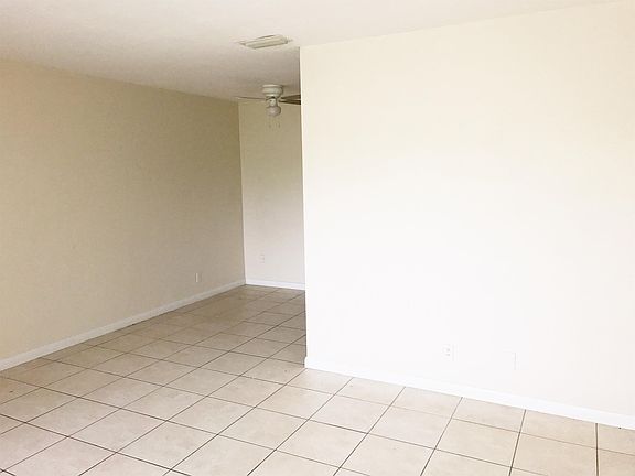 3rd image of 5910 NE 18th Ave APT 11