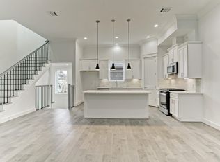 2105 Couch St #B, Houston, TX 77008