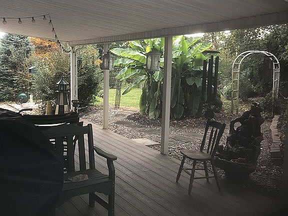 5th image of 685 Prescott Dr
