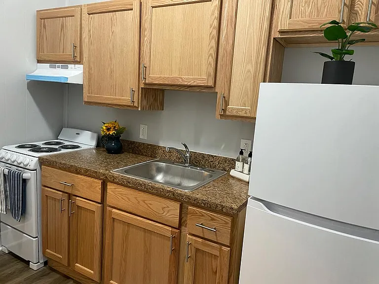 2108-2110 Chichester Rd #6 — Photo 4