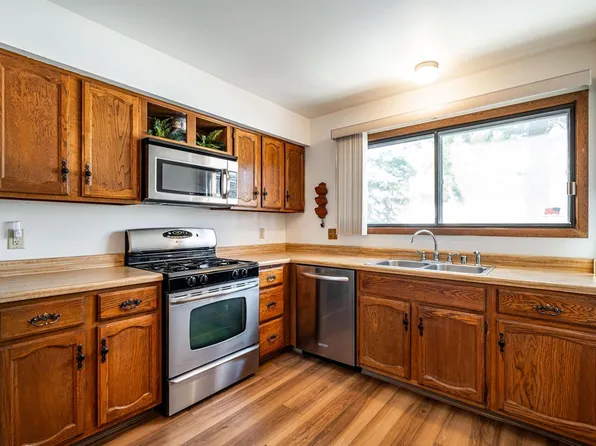 5748 Cambridge CIRCLE #3, Mount Pleasant, WI 53406