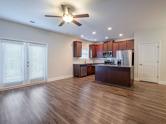 4th image of 2899 Temple Johnson Rd #4084