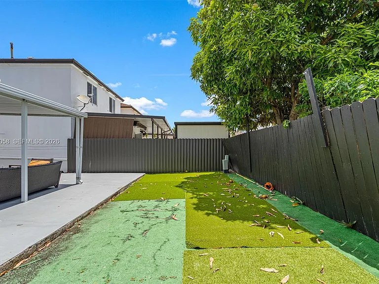 13990 SW 160th Ter — Photo 36