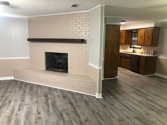 5th image of 358 McKinnon Dr