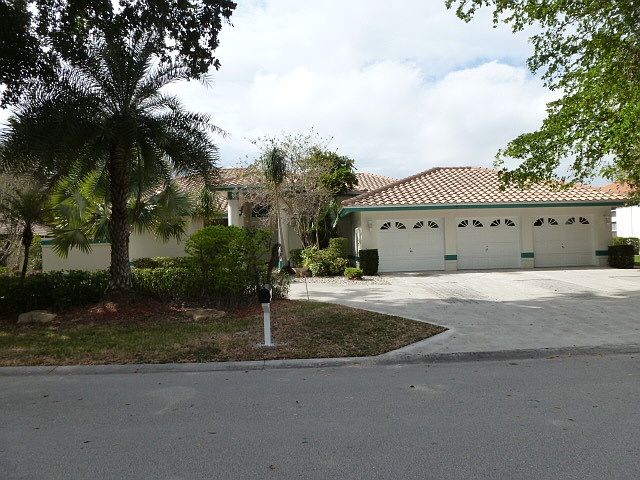 1st image of 600 NW 104th Ave