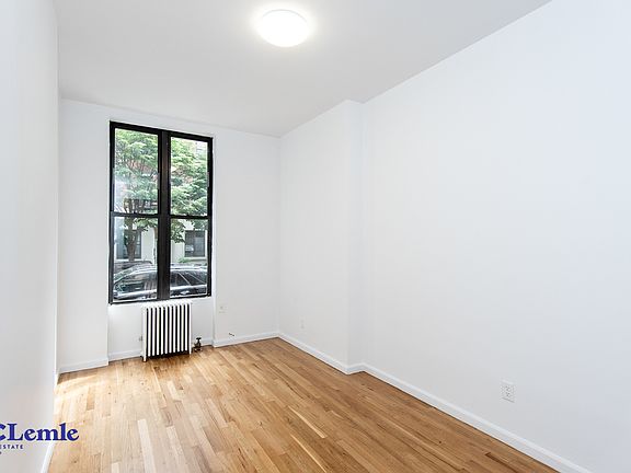 4th image of 305 E 78th St APT 1FE