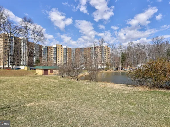 15115 Interlachen Dr #825-826, Silver Spring, MD 20906