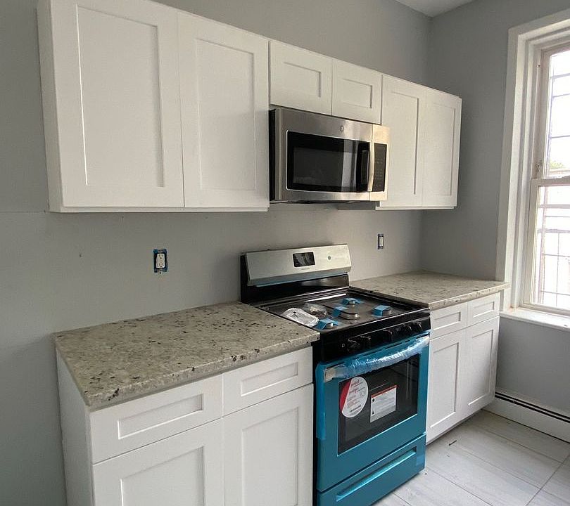 1st image of 1409 New York Ave APT 3L