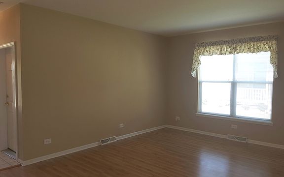 3rd image of 3405 Steeplechase Way