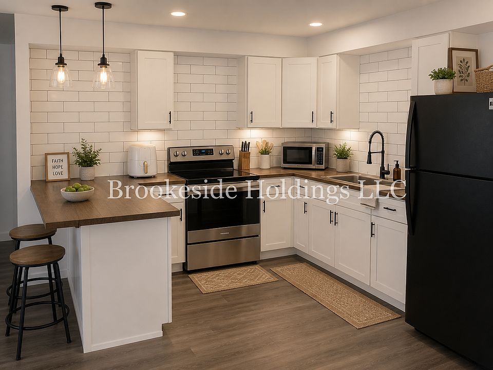 1st image of 1201 W Lake Dr #1203