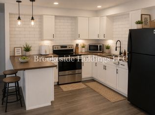 1201 W Lake Dr #1203, Fremont, MI 49412