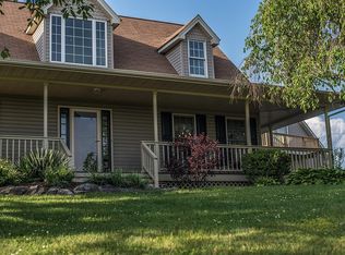 2558 Park Place Dr, Slatington, PA 18080