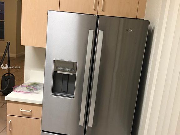 4th image of 209 Belmont Ln #209