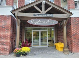 40 Horseshoe Blvd #402, Oro Medonte, ON L4M 4Y8