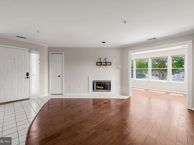 7648 Stony Creek Ln — Photo 6