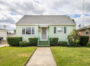 1917 25th St, Kenosha, WI 53140