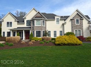 711 Birchwood Dr, Wyckoff, NJ 07481
