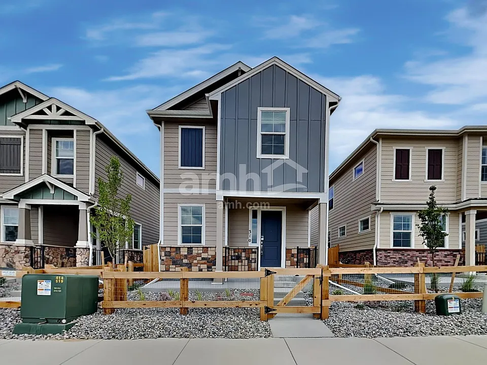 310 N Addison Way