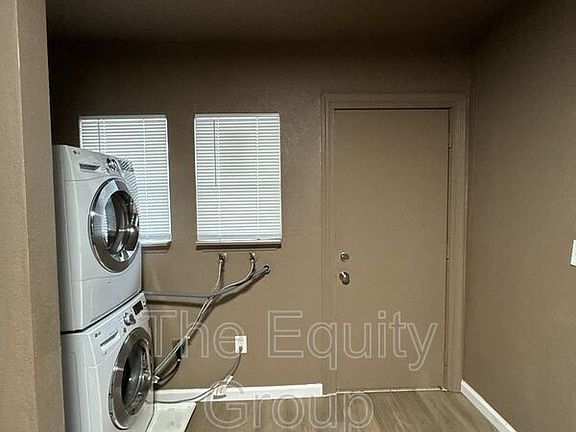 4th image of 435 Reddington Ave #B