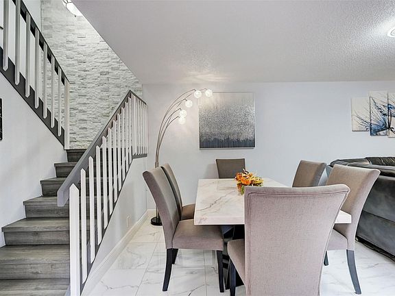 2nd image of 2573 Lakeview Court
