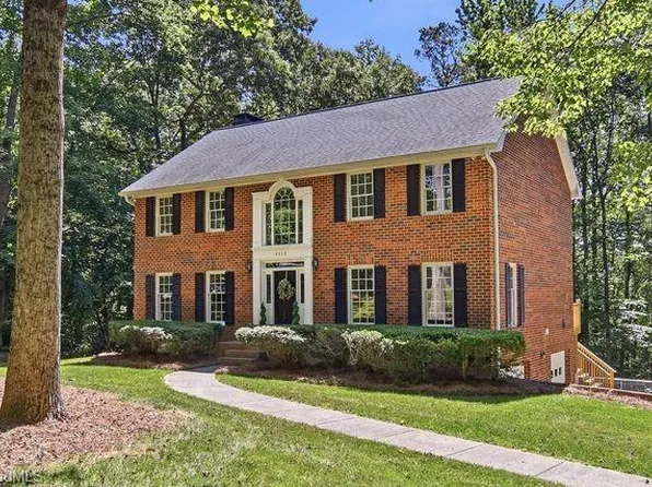 4413 Bashavia Dr, Pfafftown, NC 27040