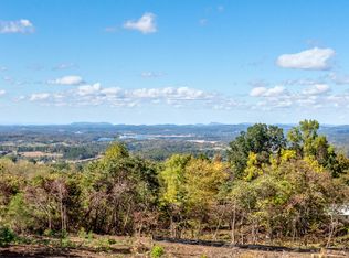 Layman Dr, Dandridge, TN 37725