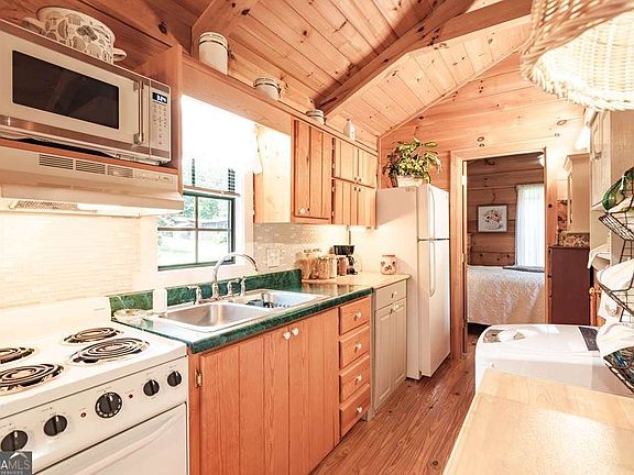 3rd image of 41 Wilderness Ct #23